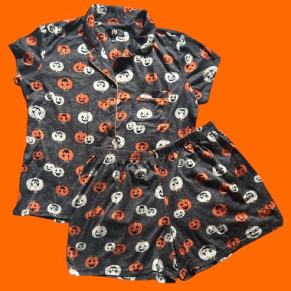 🎃 PJ ESSENTIALS! 2 PIECE PUMPKIN PJ’S! SUPER CUTE SOFT PAJAMA SET / LOUNGEWEAR 🎃